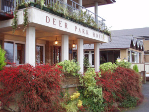 Deer Park Hotel front