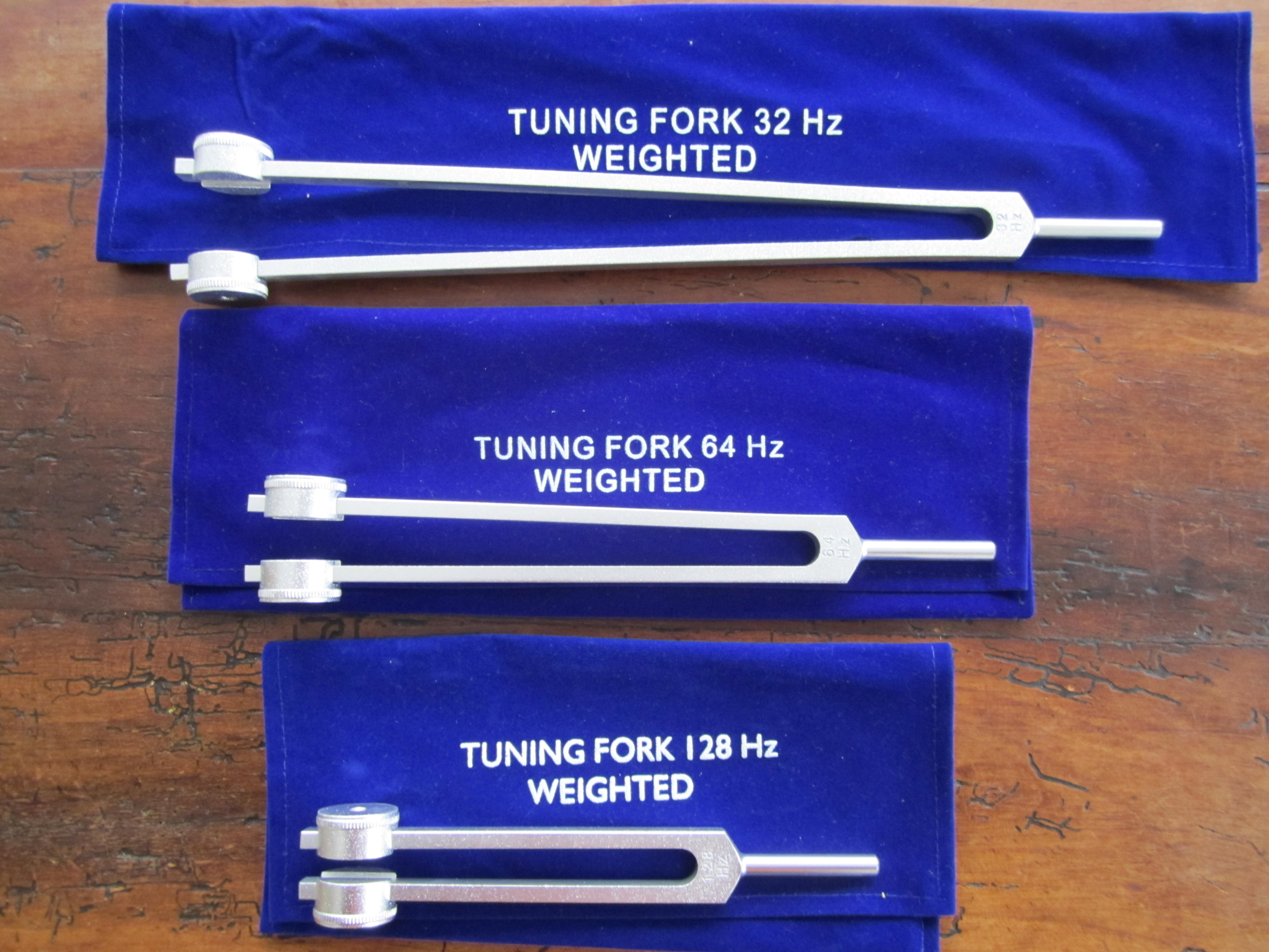 Light tune. Tuning forks c128 Aesculap. Камертон Tuning fork. Камертон-а усилитель. Tuning fork Sound Therapy.